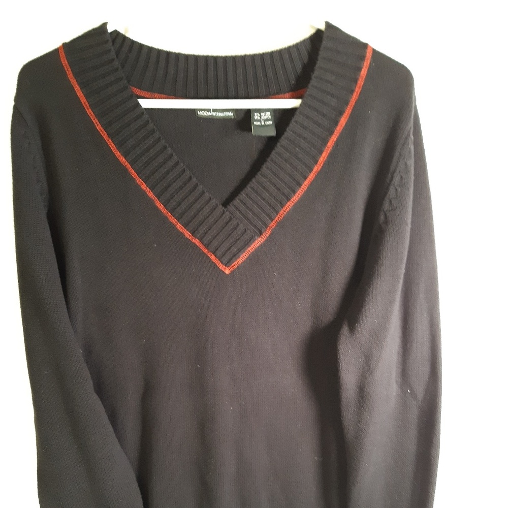 Moda International women's sweater